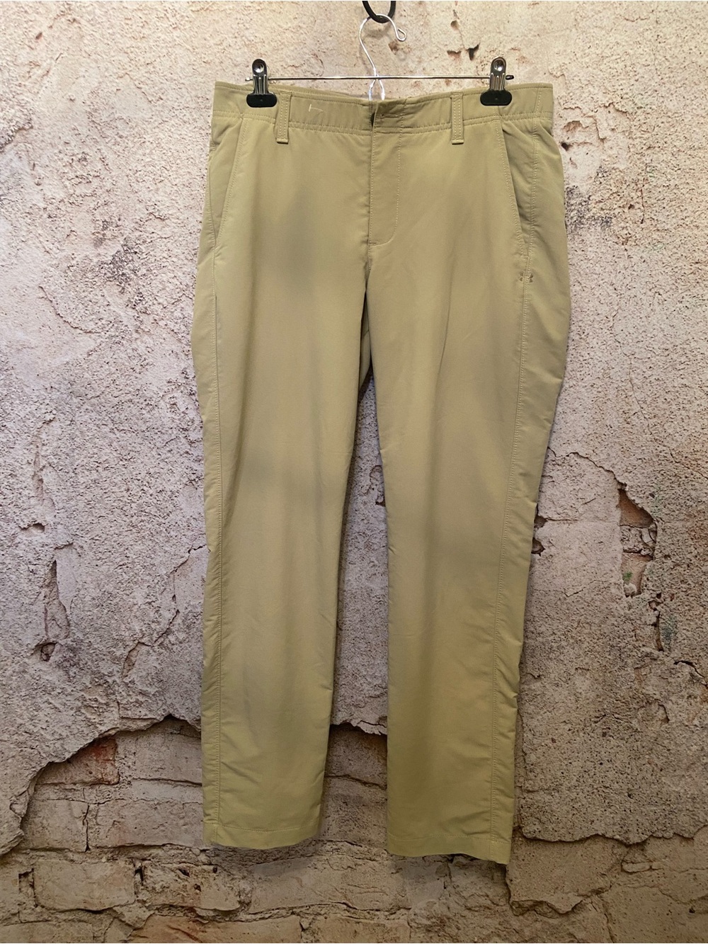MENS Under Armour Tan Sport Pants